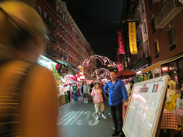 Post image for Scenes from the Feast of San Gennaro – NYC – Mulberry Street [PHOTOS]