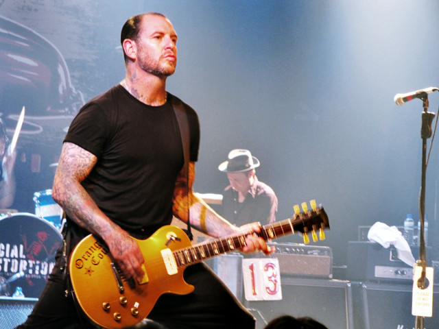 mike ness social distortion 